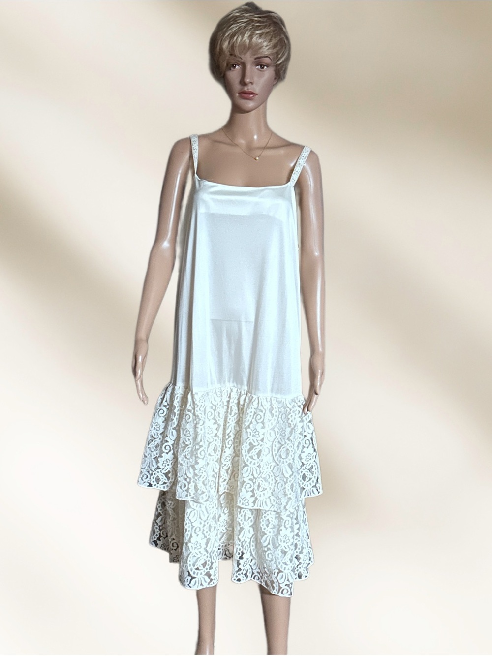 Vintage (1970’s) ~ Champagne White ~ Large ~ Floral Lace ~ Sexy Slip Nightgown